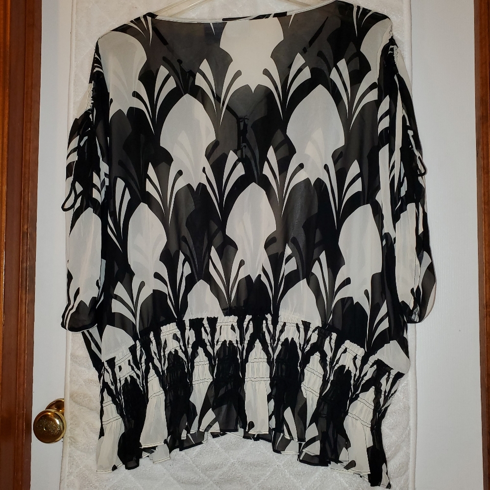 3x Worthington Short Sleeve black and white Pullover top blouse - Picture 2 of 7